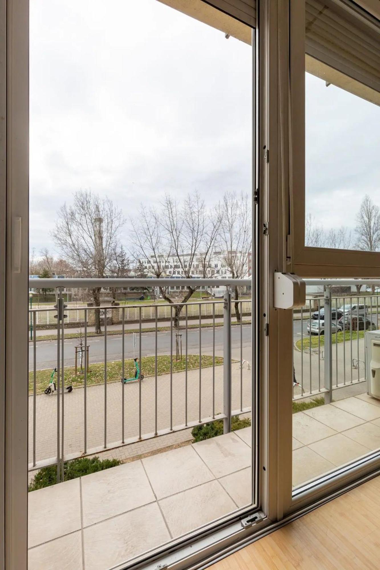 Private Office Near Keleti Apartamento *